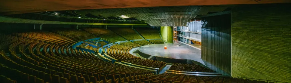 Linnahall - V. I. Lenini nimeline Tallinna Kultuuri- ja Spordipalee!